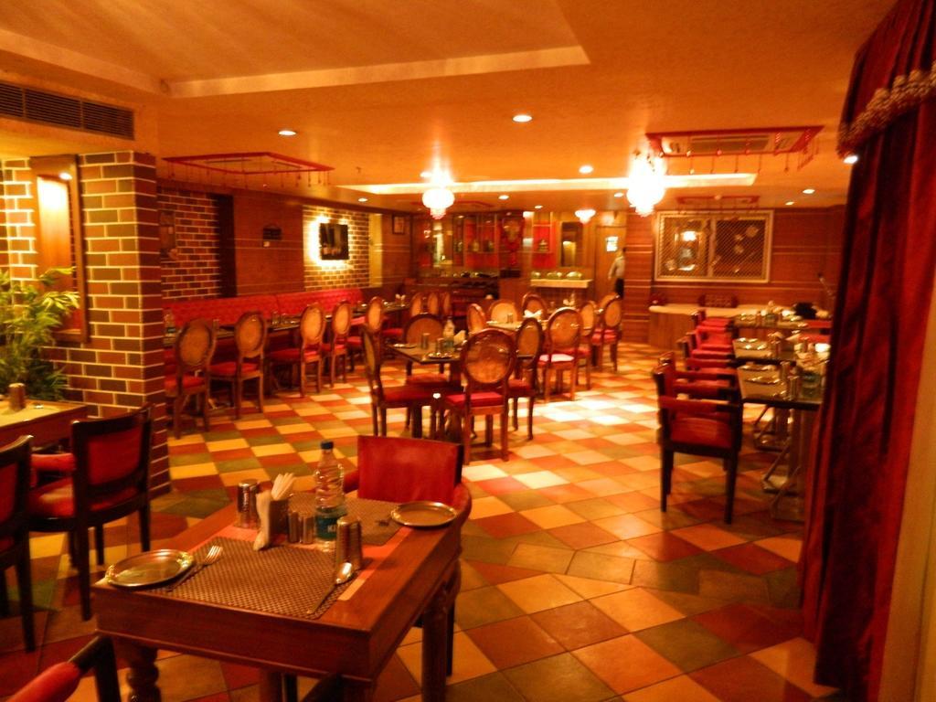 Park Maple Hotel Amritsar Exterior photo